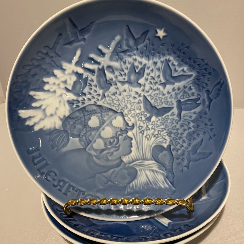 Vintage Copenhagen Jule After 1981 Christmas Plate